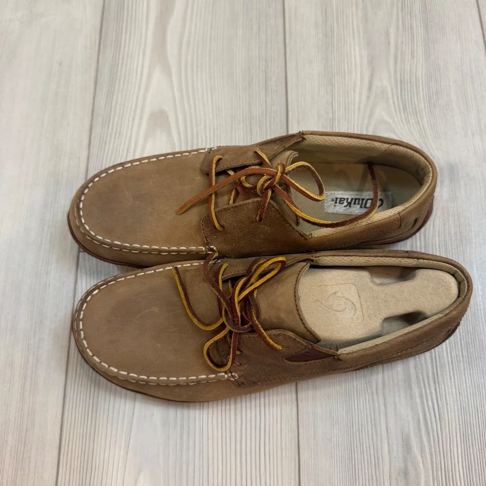 NEW OluKai Mano Mens 9.5 Boat Shoes Ray Toffee Leather Loafers
